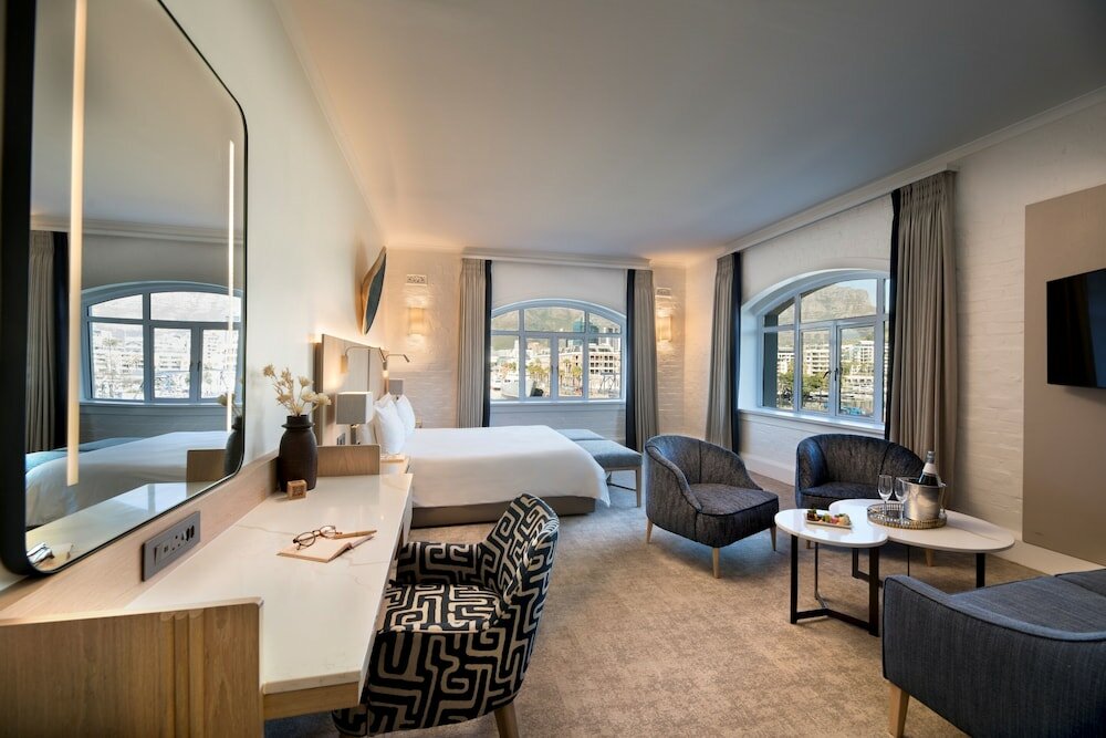 Фото Victoria & Alfred Hotel by Newmark