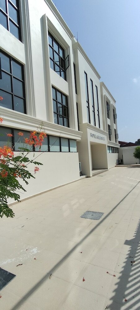 Фото Hotel Gulmohar