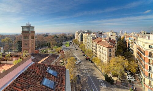 Гостиница H10 Puerta de Alcalá в Мадриде