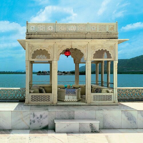 Гостиница Taj Lake Palace в Удайпуре