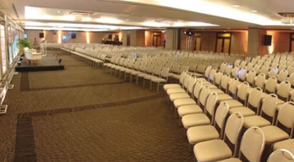 Фото Hotel Gran Marquise