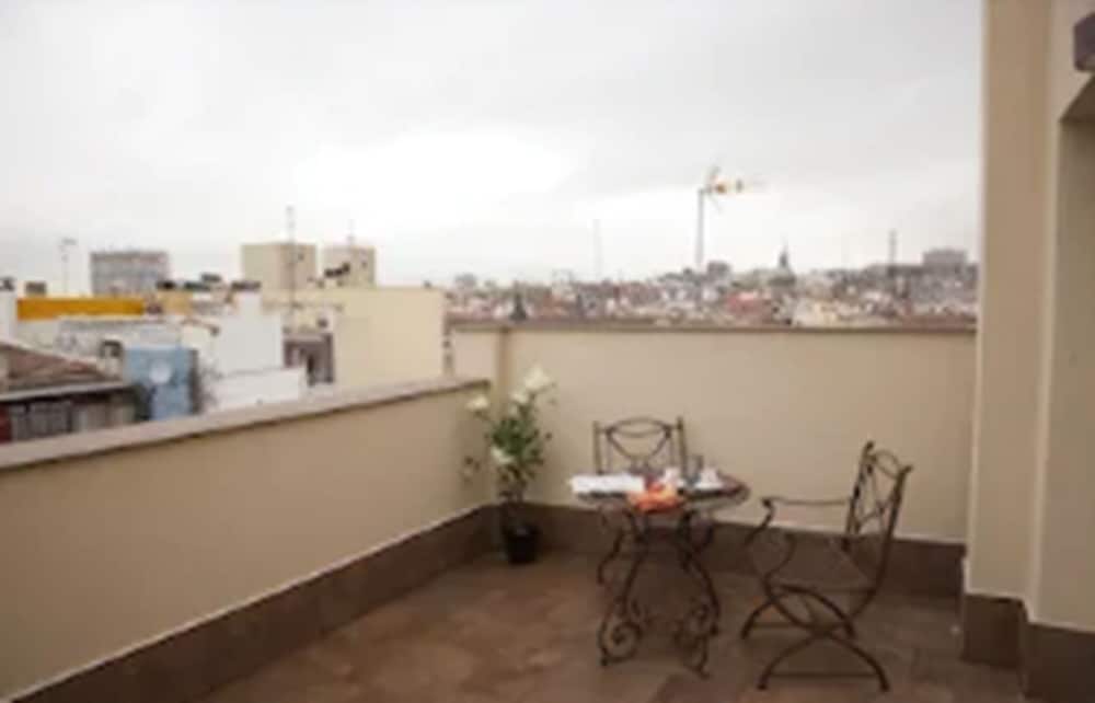 Фото Hotel Sterling