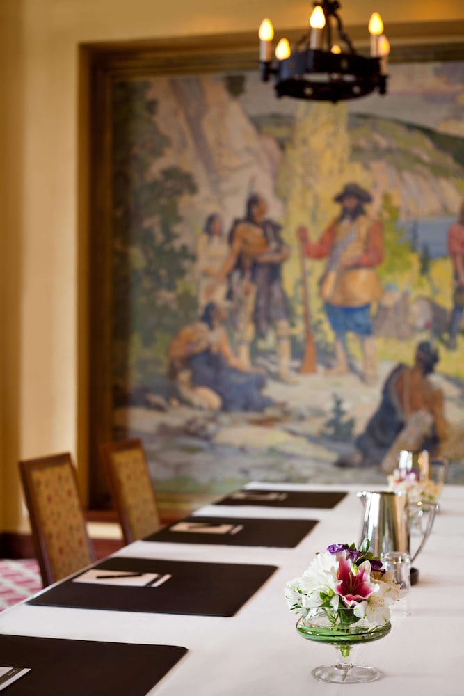 Фото Fairmont Le Manoir Richelieu