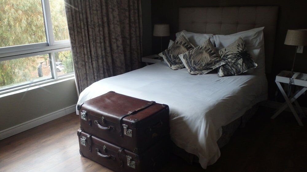 Фото Ocean Breeze Hotel