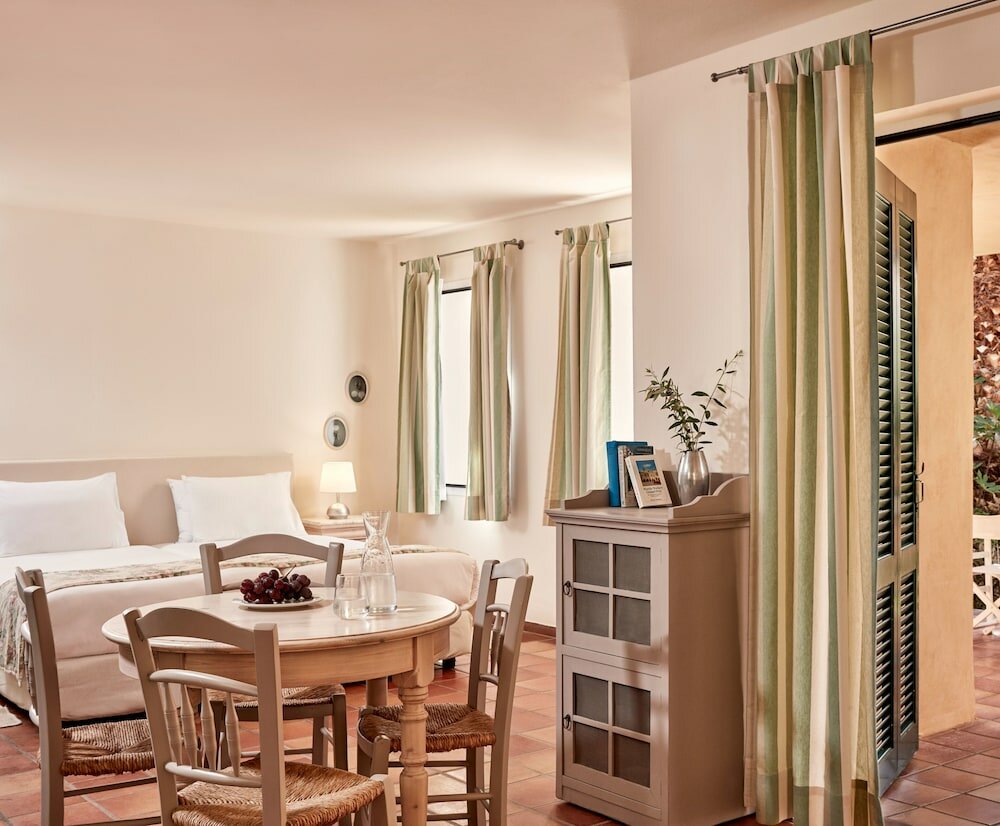 Фото Candia Park Village