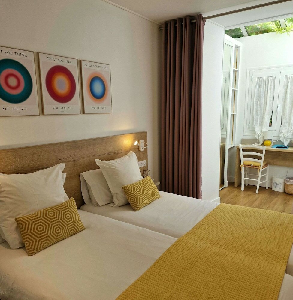 Фото Hotel de la Fontaine