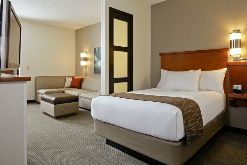 Гостиница Oklahoma City Airport Hotel & Suites Meridian Ave в Оклахома-Сити