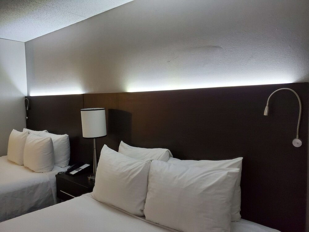 Фото Best Western Hotel Brossard