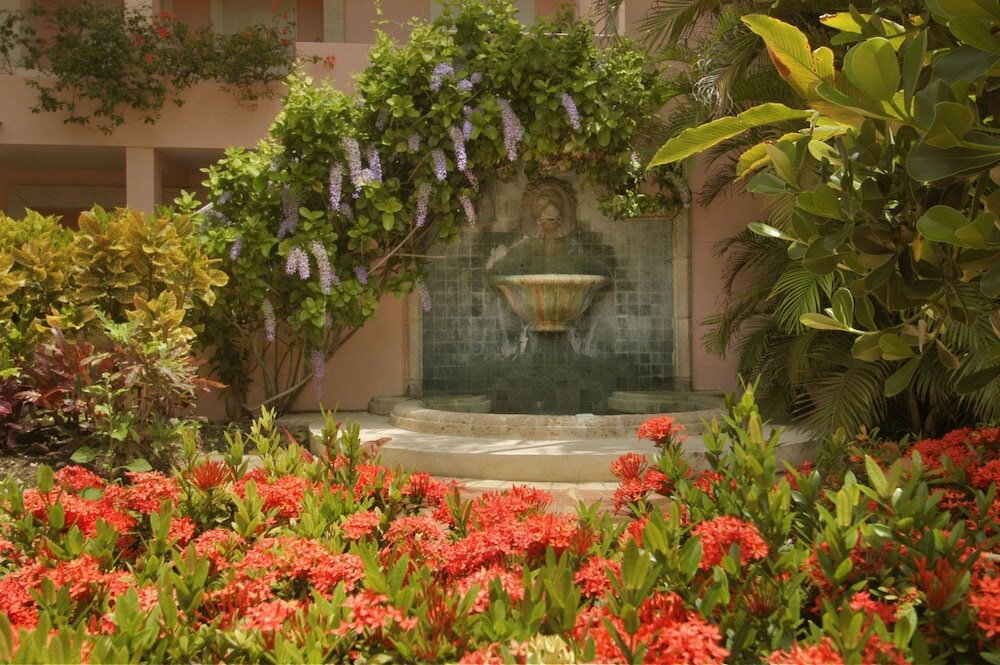 Фото Fairmont Royal Pavilion