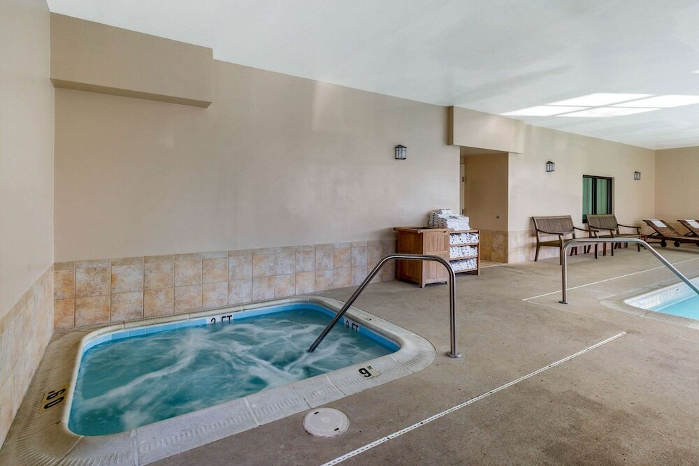 Фото Comfort Suites Leesburg