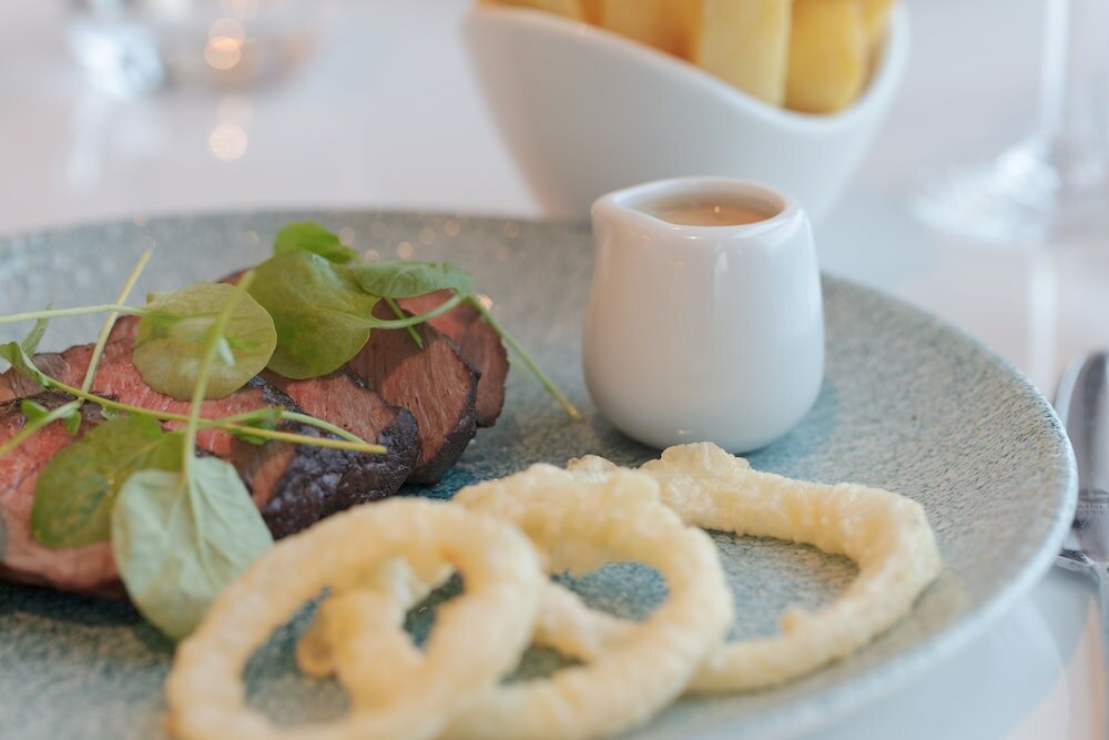 Фото Hilton Belfast