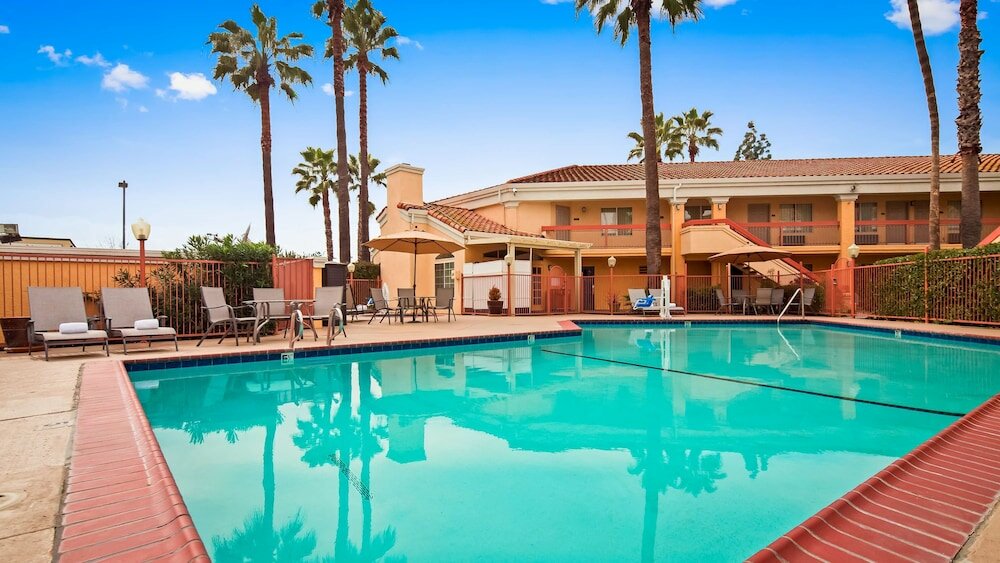 Фото Best Western Palm Court Inn