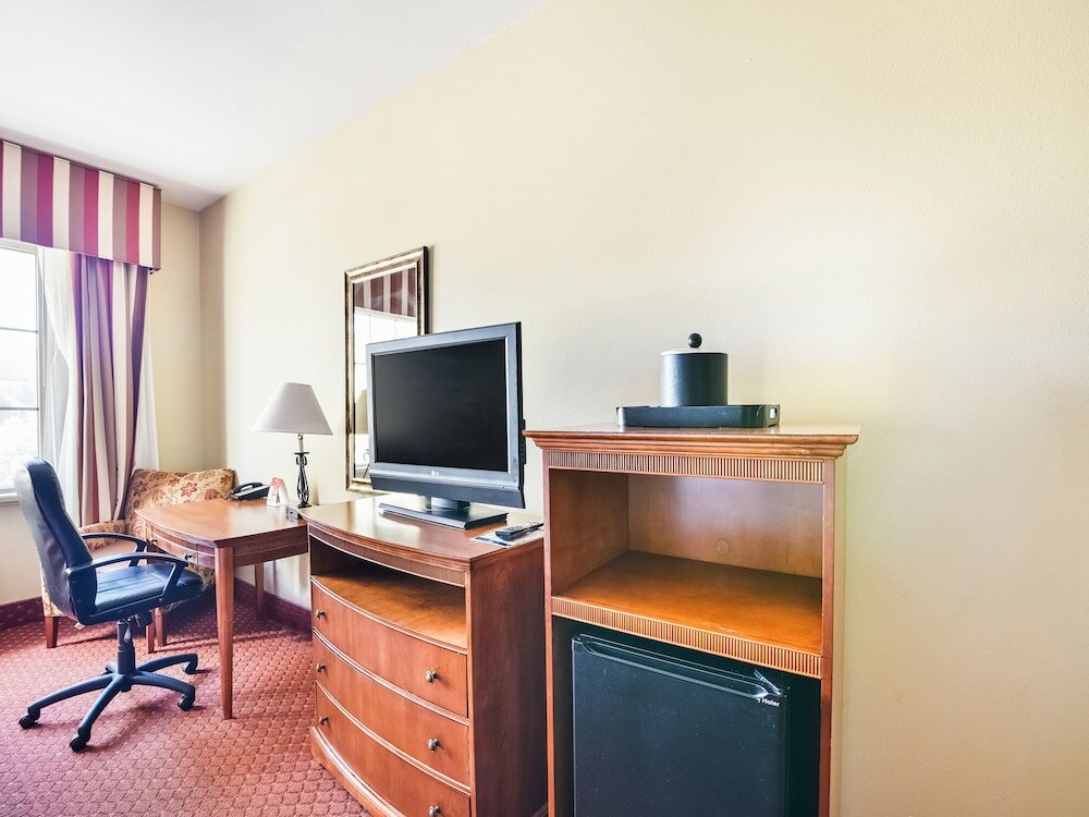 Фото Oyo Townhouse Oklahoma City Airport