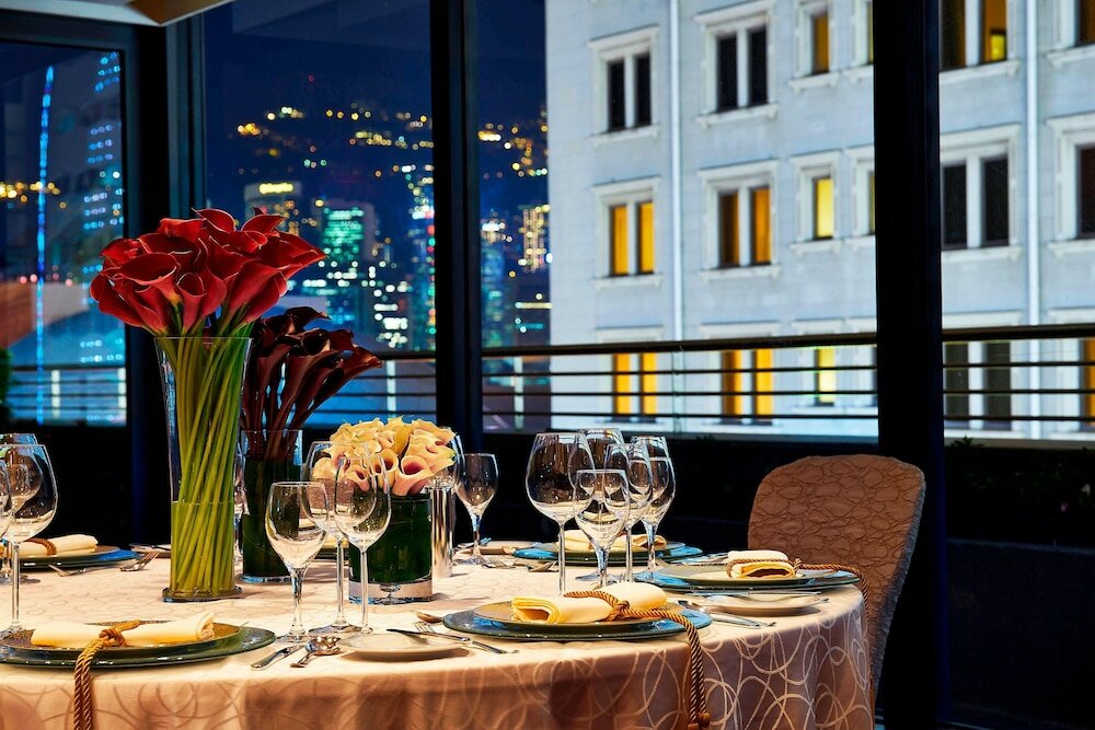 Фото Sheraton Hong Kong Hotel & Towers
