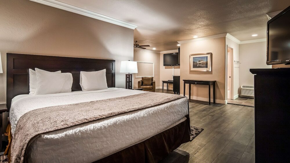 Фото Best Western Bishop Lodge