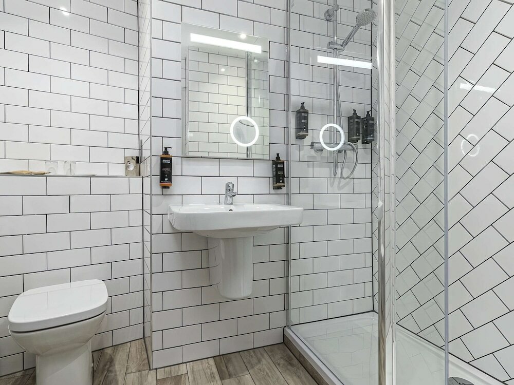 Фото Mercure Salisbury White Hart Hotel