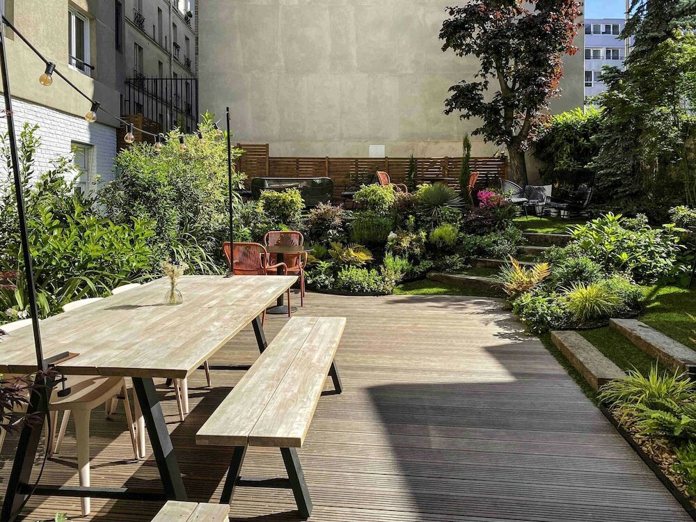 Фото Tribe Paris Batignolles