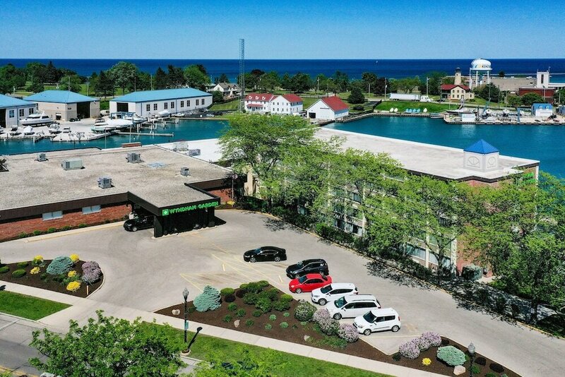 Гостиница Wyndham Garden Kenosha Harborside