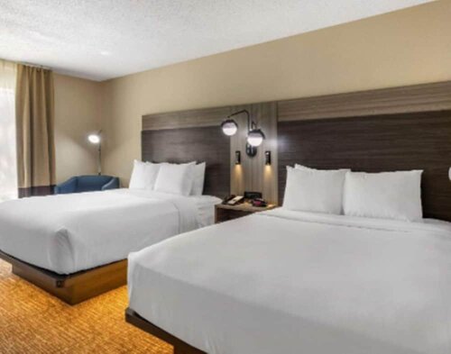 Гостиница Comfort Inn & Suites North Dallas - Addison в Карроллтоне