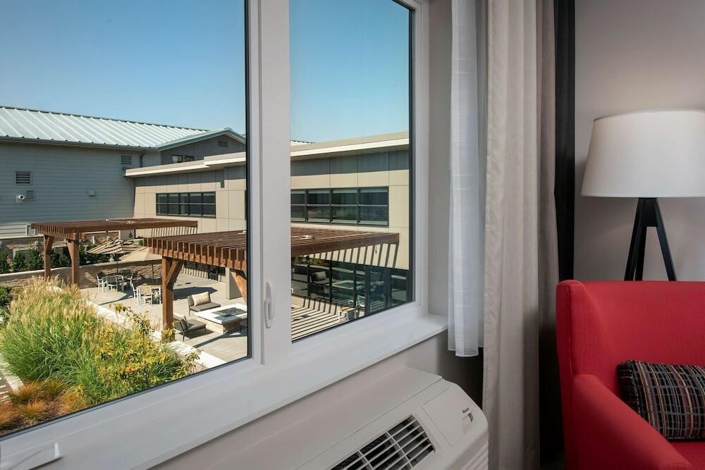 Фото Country Inn & Suites by Radisson, Seattle-Tacoma International Airport, Wa