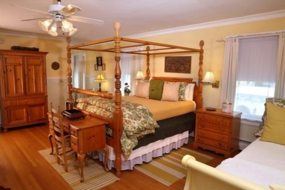 Фото The Lilac Inn