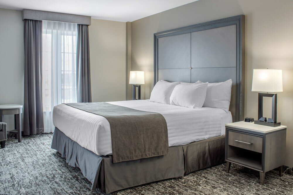 Фото Chateau Moncton Trademark Collection by Wyndham