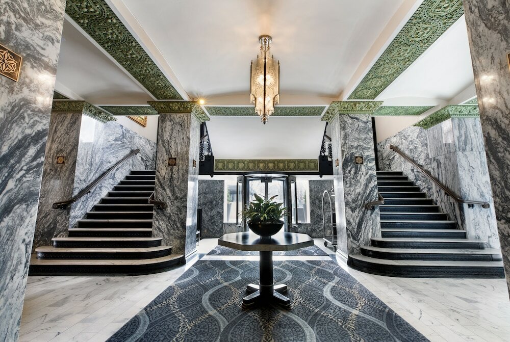 Фото Colcord Hotel