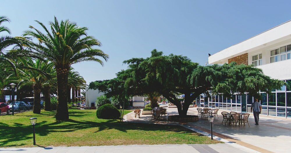 Фото Montenegro Beach Resort