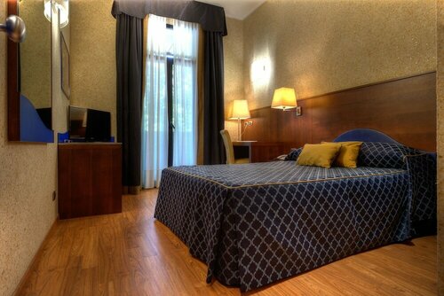 Гостиница Central Park Hotel Modena в Модене