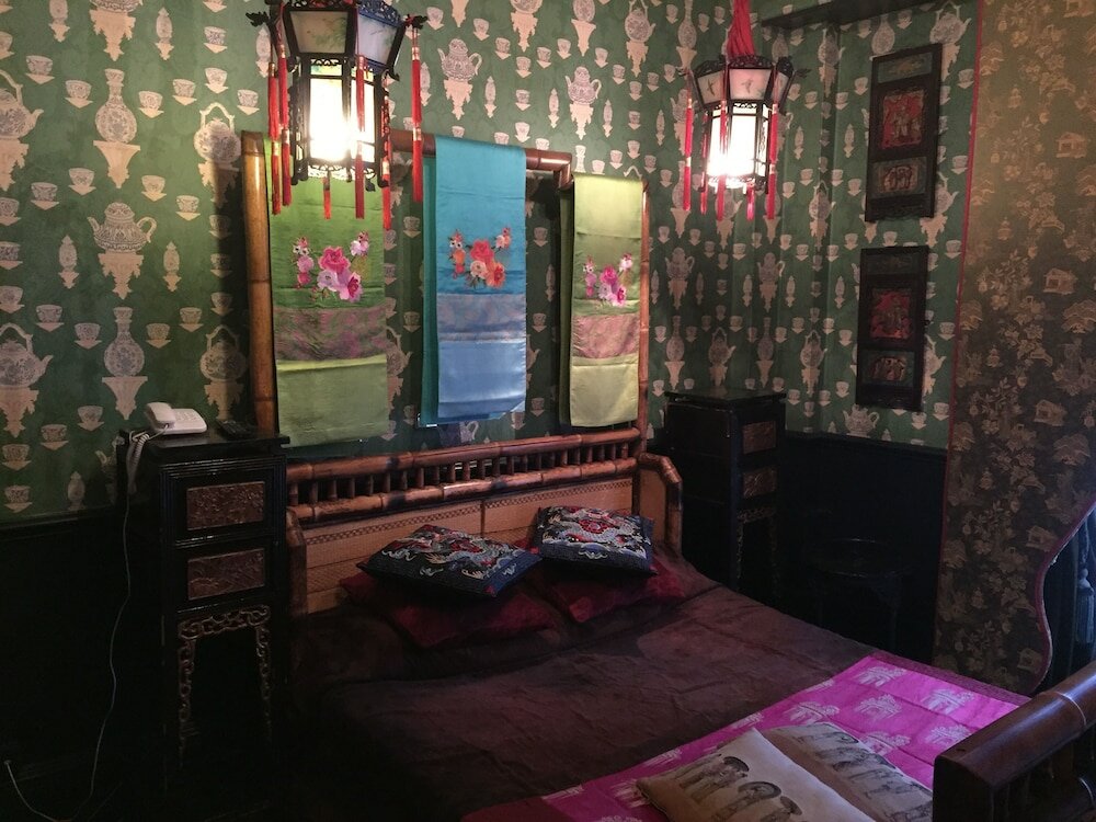 Фото The Pavilion Hotel