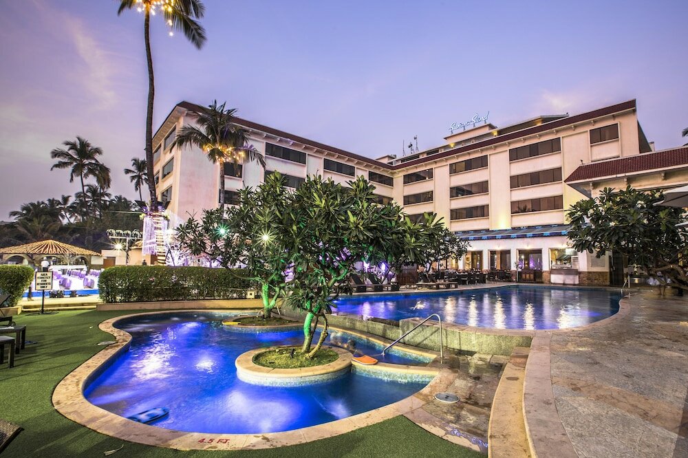 Фото отеля 1