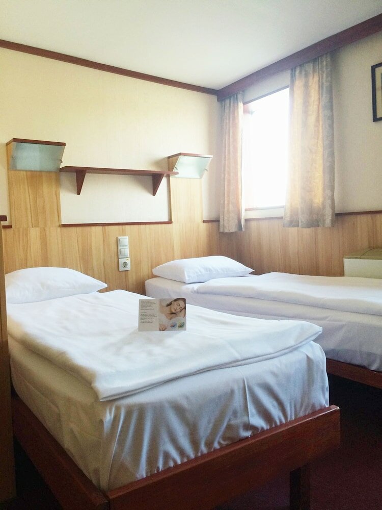 Фото Fortuna Boat Hotel