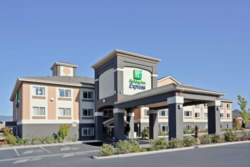 Гостиница Holiday Inn Express & Suites Ashland, an Ihg Hotel