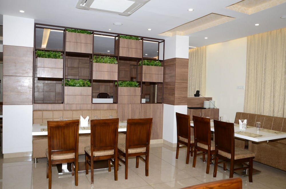 Фото Hotel Palla's Pride