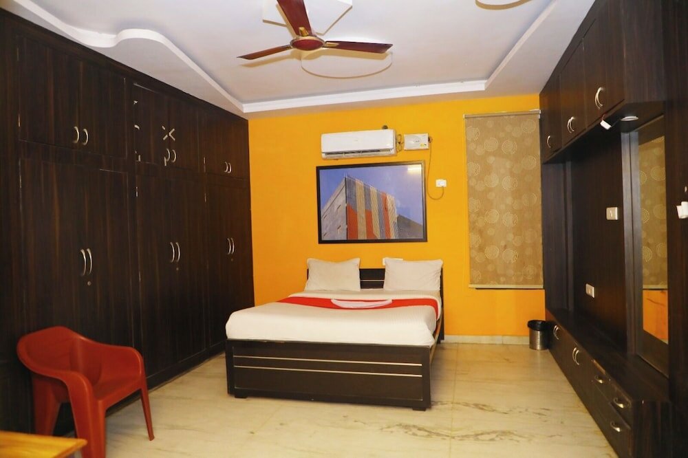 Фото IROOMZ Peaceful Stay Villa