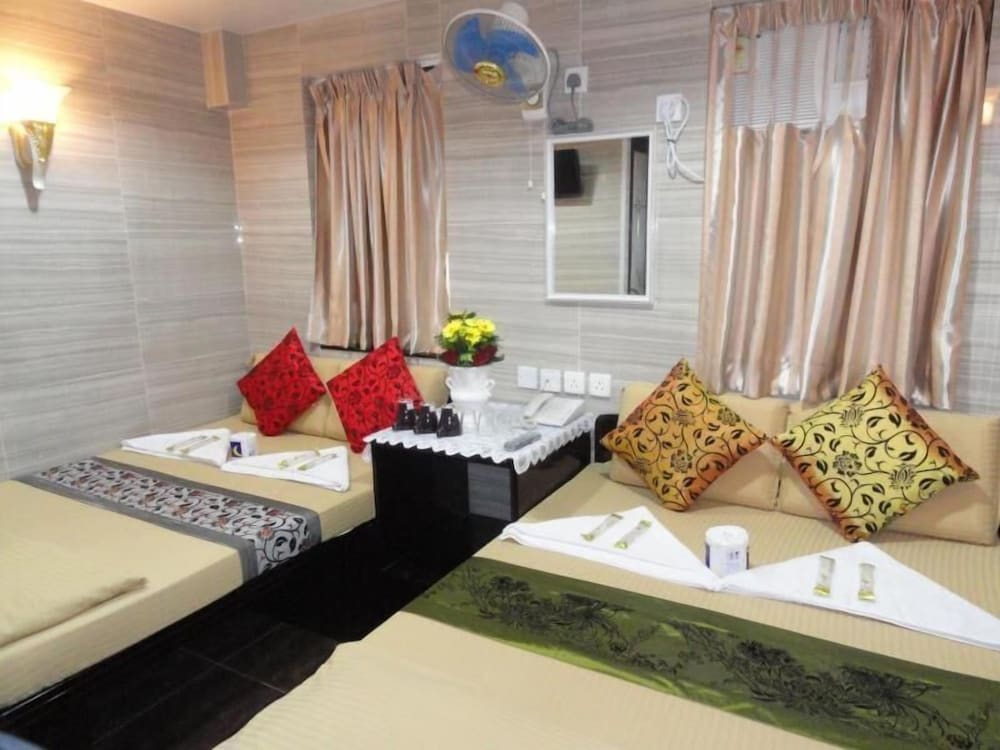 Фото Dhillon Hotel - Hostel