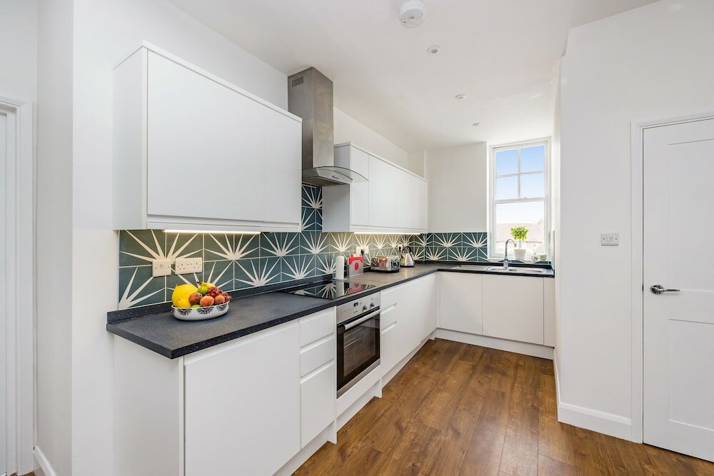 Фото Apartment Ascot House i by Huluki Sussex Stays