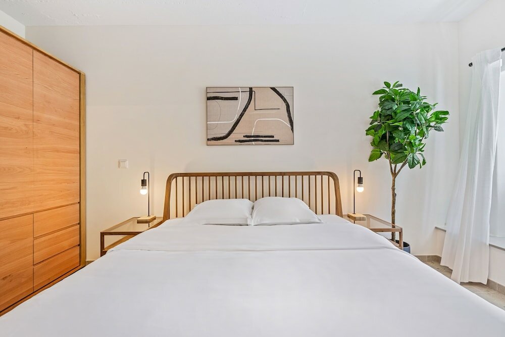 Фото Clausen Charm Contemporary Retreat Id210