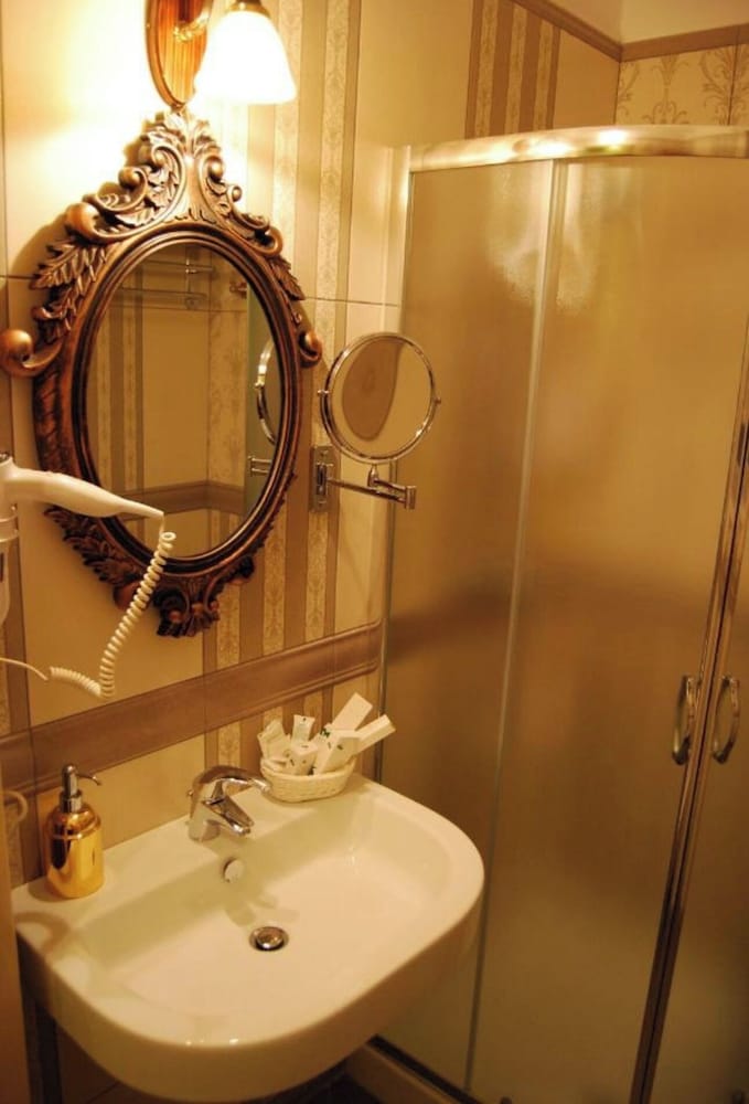 Фото Отель 2 Kitarrat Boutique Hotel & Spa