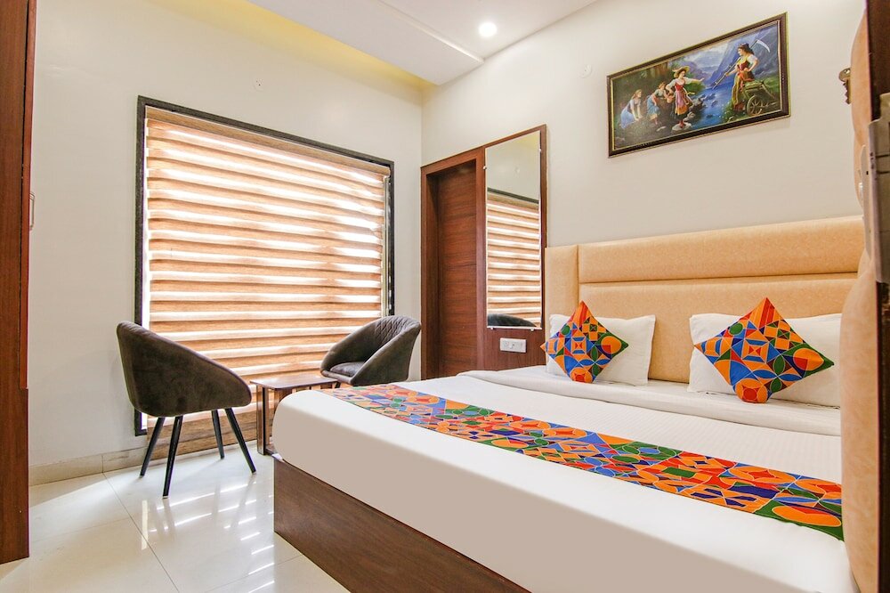 Фото Fabhotel Golden Enterprise