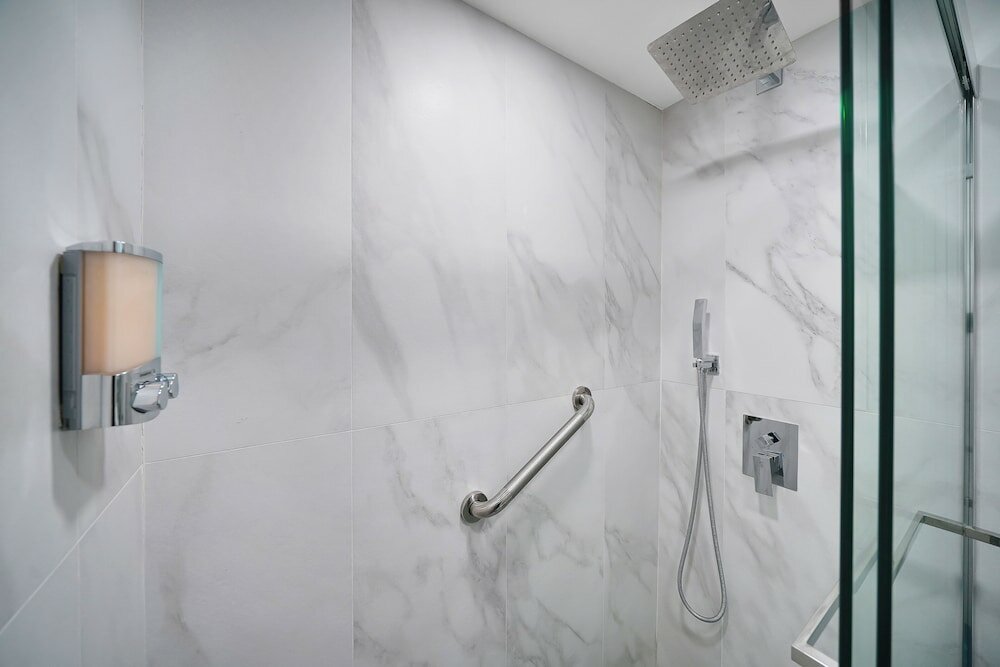 Фото Artful Oasis BBQ Patio Vibes Wynwood