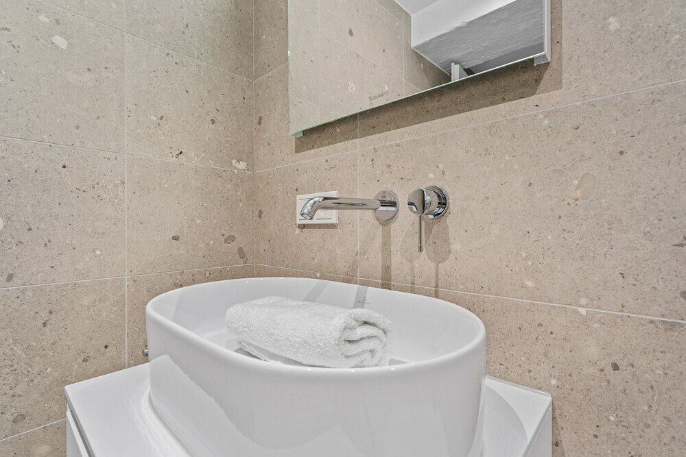 Фото Clausen Charm Contemporary Retreat Id210