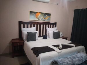 Гостиница Lulu Guest Lodge
