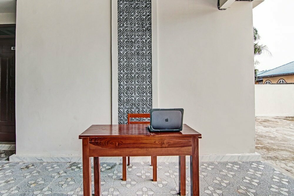 Hotel Sandira Syariah by Oyo, Dumai, photo