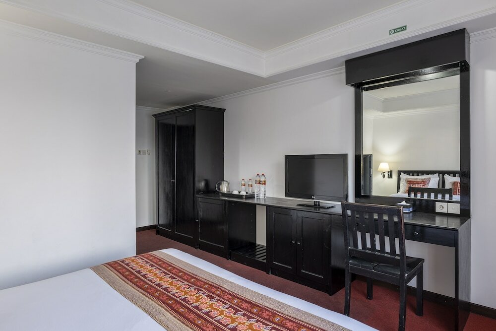 Фото Jimbarwana Hotel