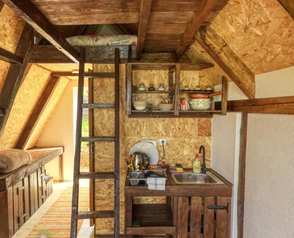 Фото Bosnian Pyramid Glamping