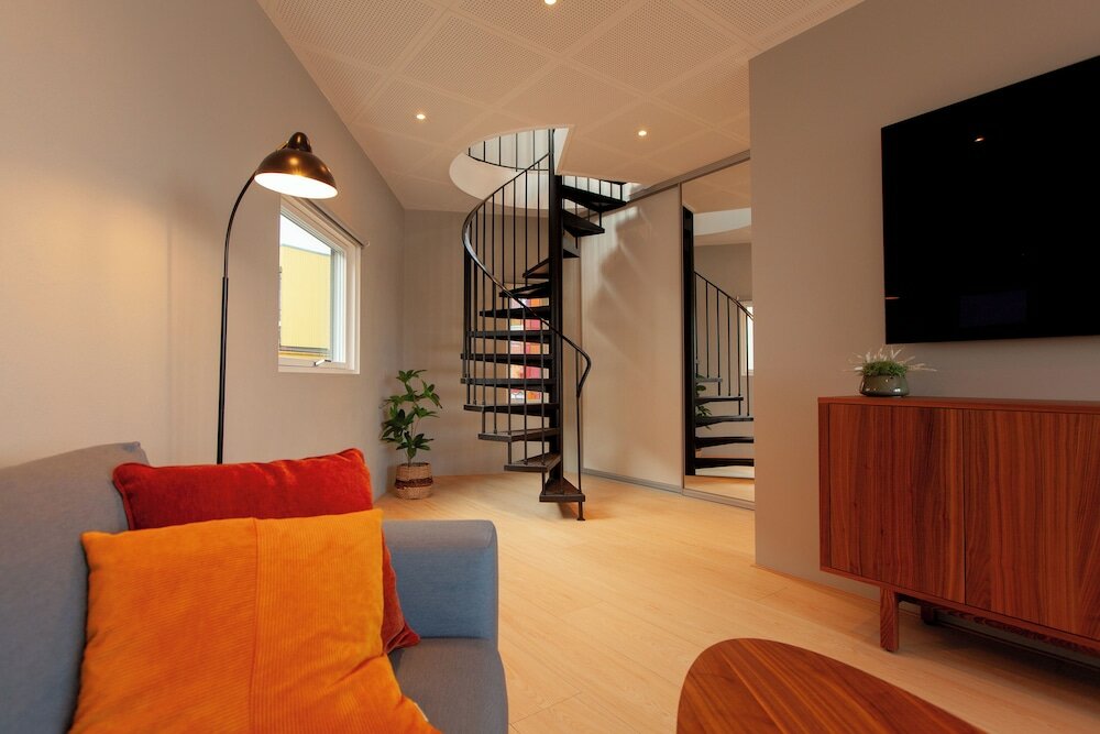 Фото Stunning Marina View - Brand New - City Center