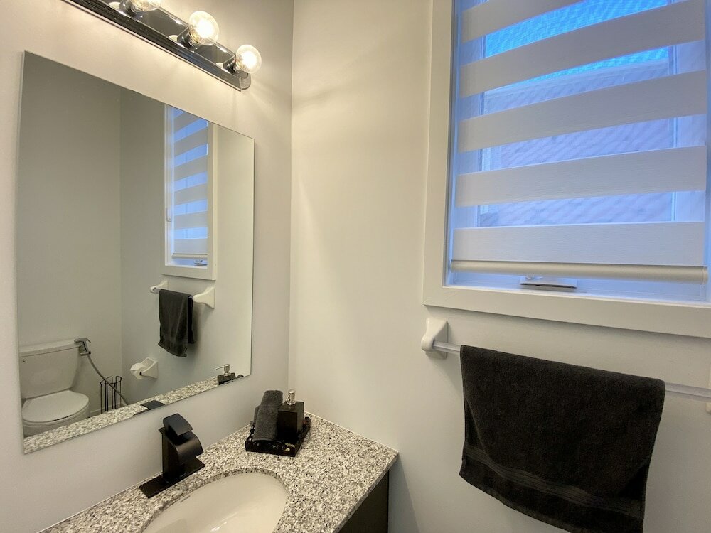 Фото Luxurious Waterfront Residence