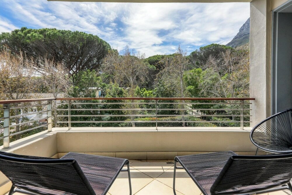 Фото The Glen Apartments