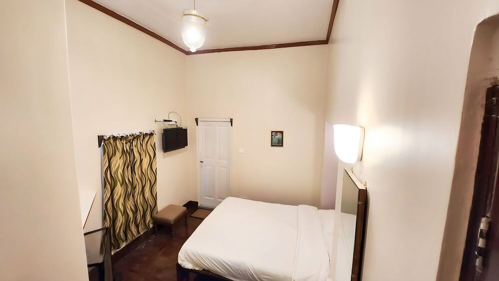 Фото Ivanhoe Hotel A Heritage Property